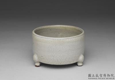 图片[3]-Tripod in celadon glaze. Guan ware., Southern Song to Yuan dynasty, 13th-14th century-China Archive